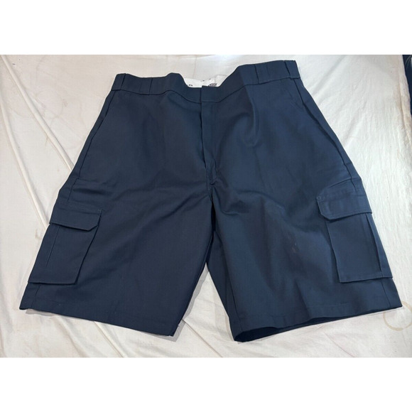 Dickies Cargo Shorts Mens 44W 13" Inseam Loose Fit Pockets Workwear NWT - Picture 2 of 8